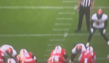 .@CanesFootball @Cameron7Ward lightning speed progression.  BUT. he quickly gets his feet set first before the TD throw to Arroyo.  Dont cheat the mechanics. #nfldraft #BaldysBreakdowns