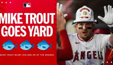 Mike Trout goes yard AGAIN 🐟