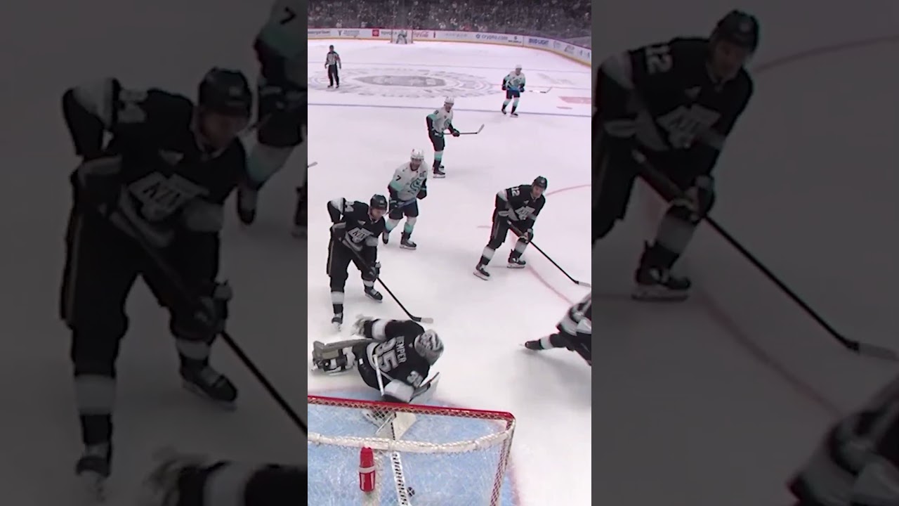 Kuemper does his best HOLTBY impression 🤯👑