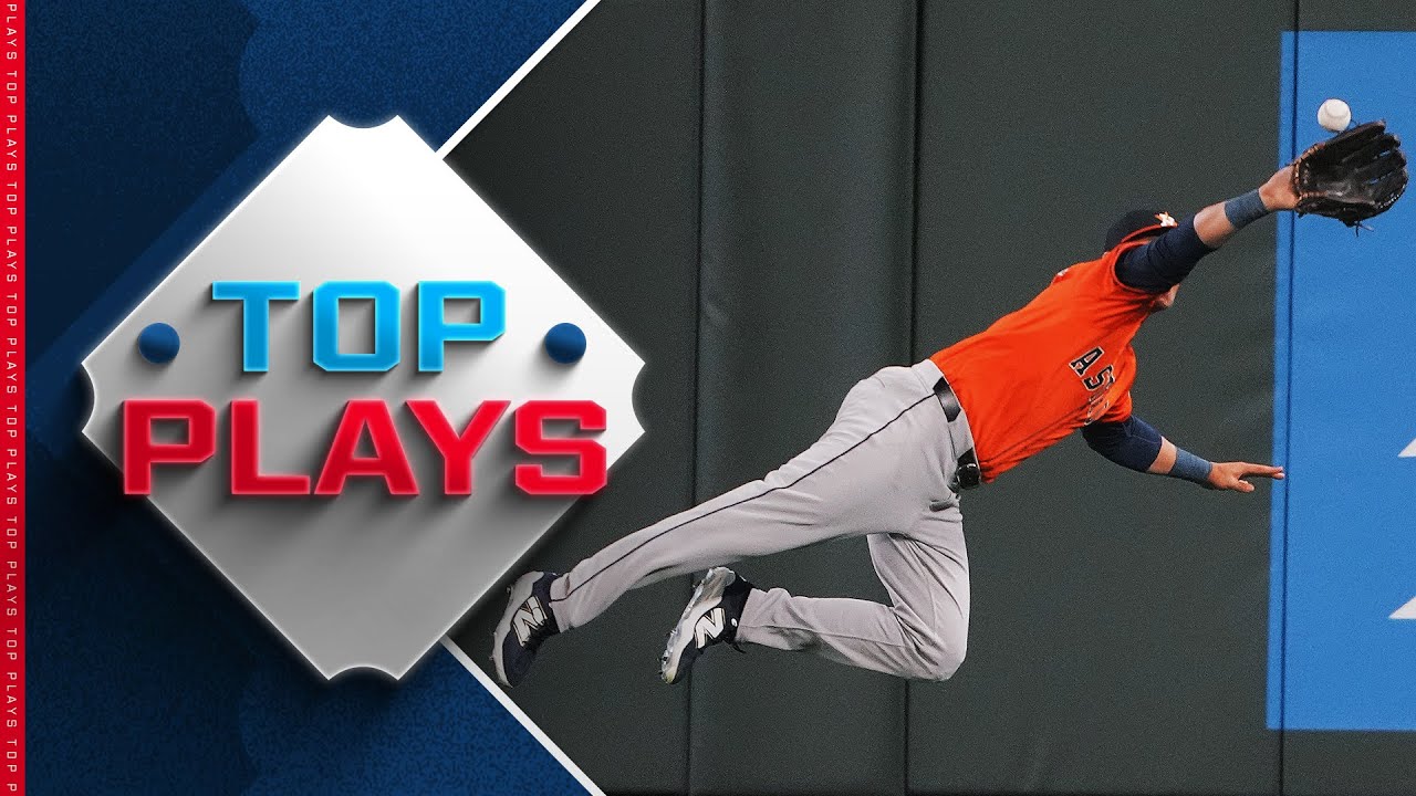 Top MLB Plays of 4/8 (Edmundo Sosa ROBS A HOMER, J.P. Crawford’s backhanded grab, and MORE)!