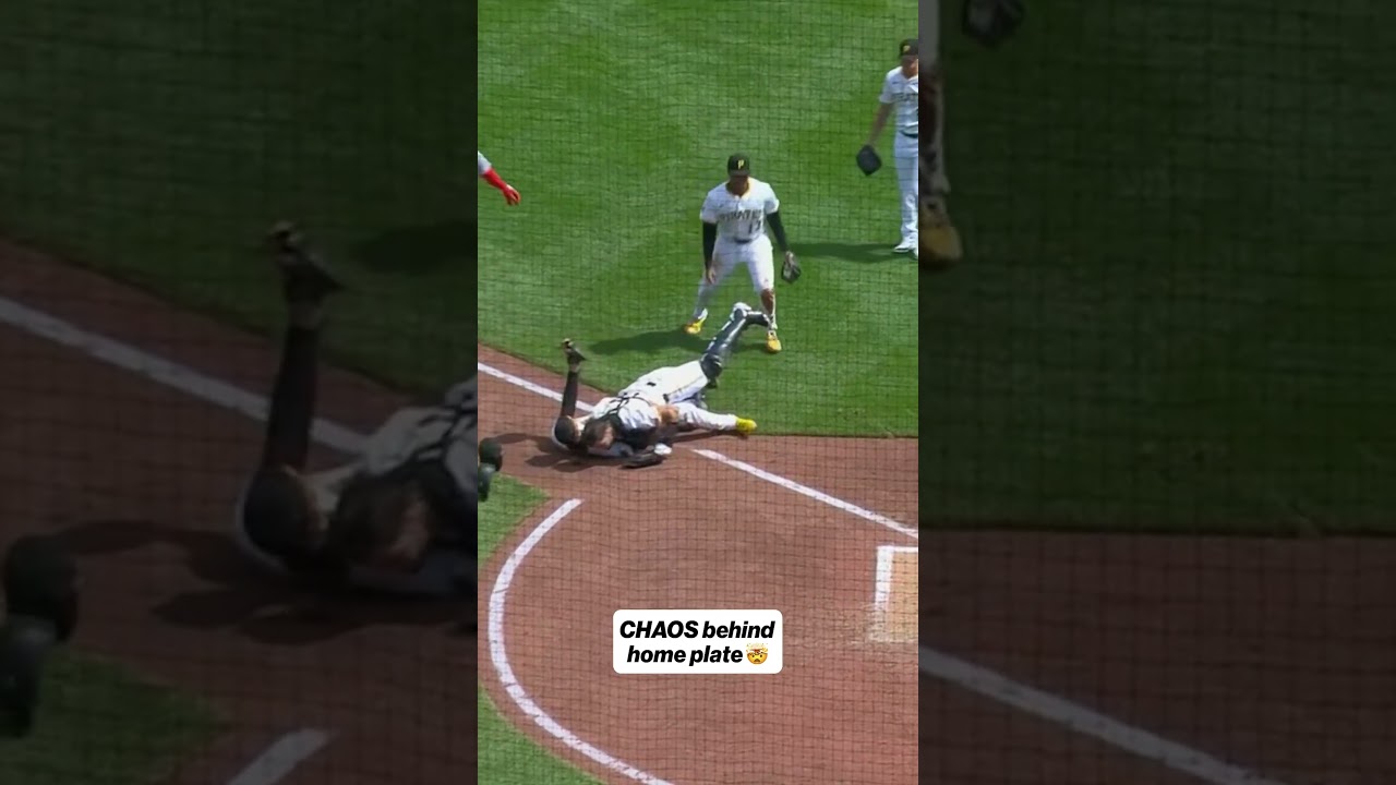 Chaos at home plate! 😲😳 #mlb #ouch #collision