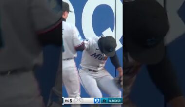 The Marlins center fielder did his best Superman impression #shorts