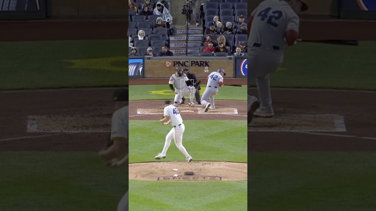 Paul DeJong HIT IN THE FACE!