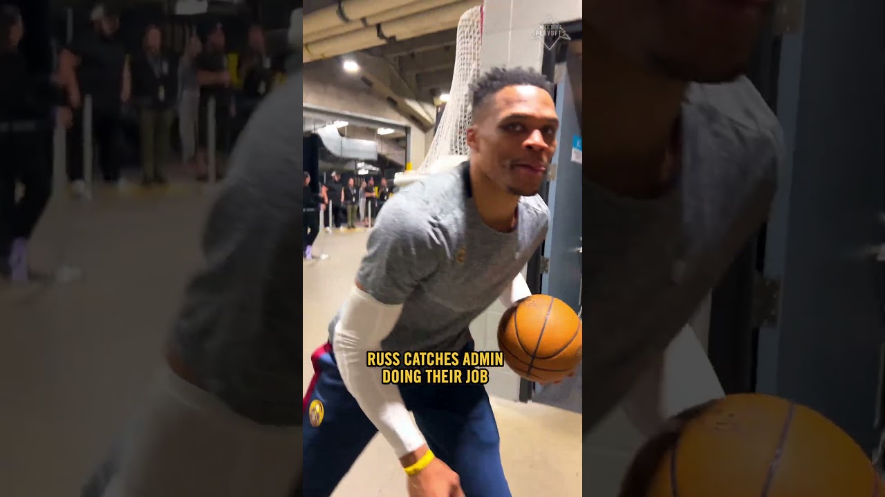 Just workin' here ✋😳🤚 #denvernuggets #nba #basketball #russellwestbrook