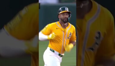 Miguel Andujar pelota que va volando HOMERUN #mlb #oaklandathletics #baseball