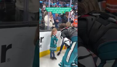 A lucky day for them 🙌 (via @sanjosesharks/TT)