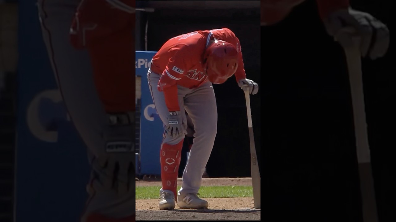 Nolan Schanuel INJURED his knee! Fouled a ball off his own leg