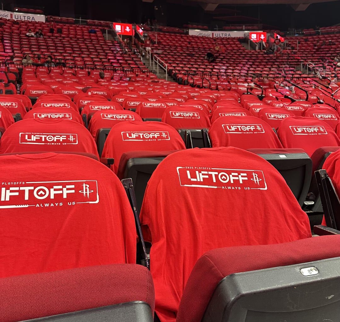 Game 1 in the books! Rockets in 6!