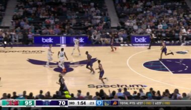 [Highlight] Ja Morant hit a grenade celebration celebration after scoring a 3-pointer. The Grizzlies commentator is clueless about what the celebration is all about.