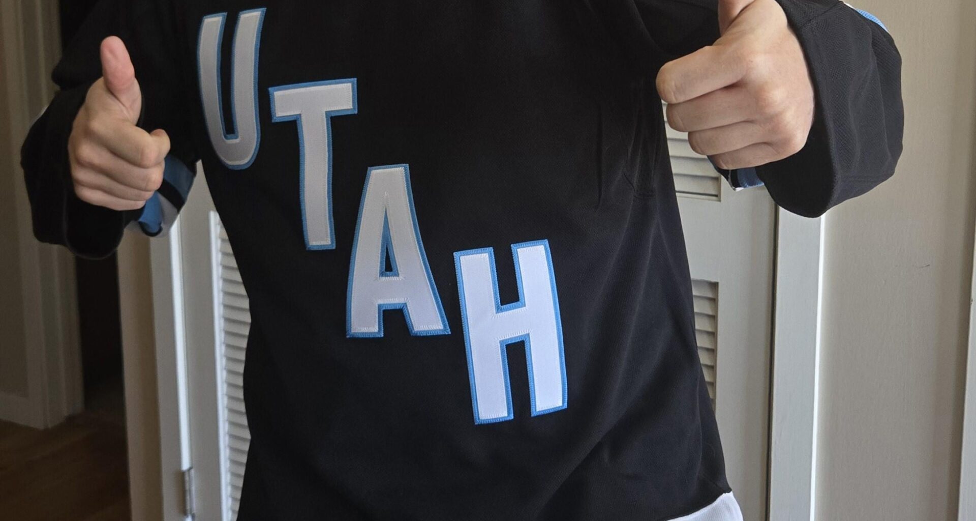 Giving out discounts for Sandlot cast signing at the game tonight