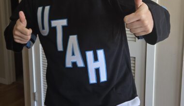 Giving out discounts for Sandlot cast signing at the game tonight