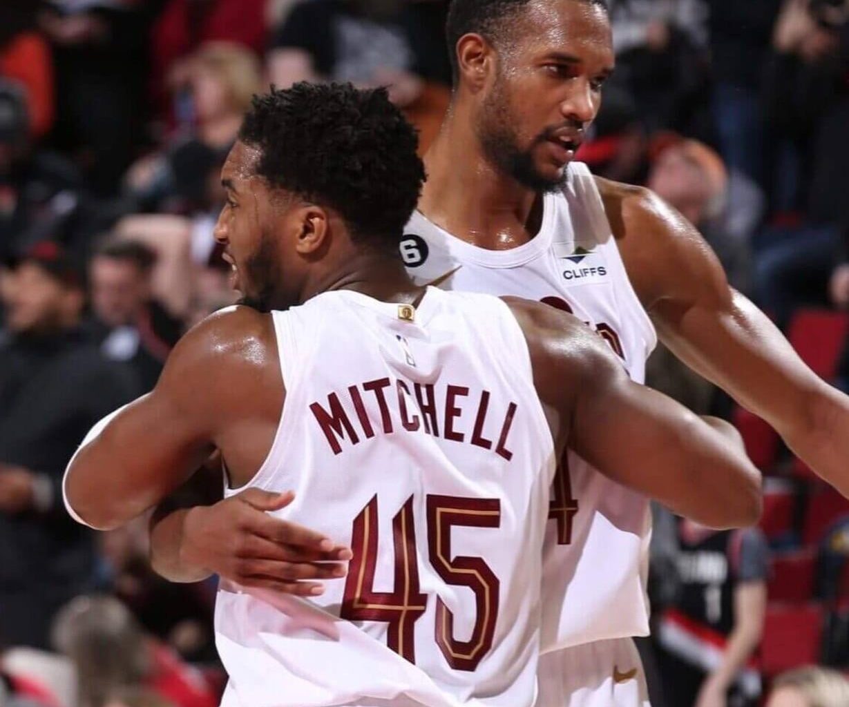 Mitchell & Mobley lead the Cavs tonight to a 2-0 series lead over the Heat