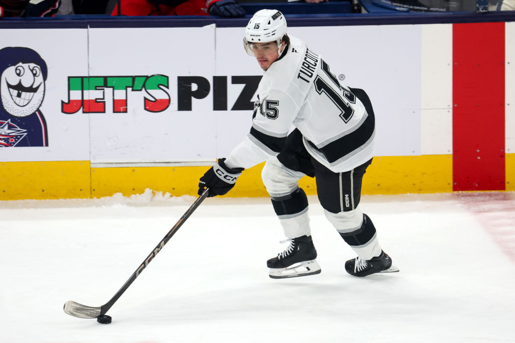 Practice 4/6 - Turcotte skates in non-contact jersey + Doughty update, Malott on almost first goal