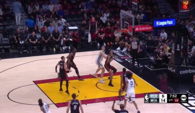 [Highlight] Ja Morant hits the first quarter three and busts out the finger guns once again