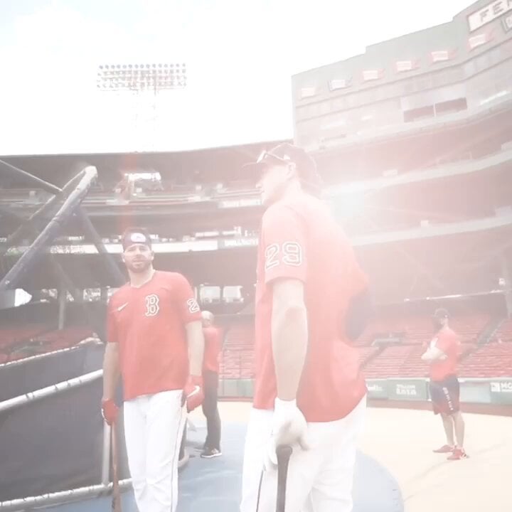 He’s back! Dalbec called up by White Sox for today’s game.