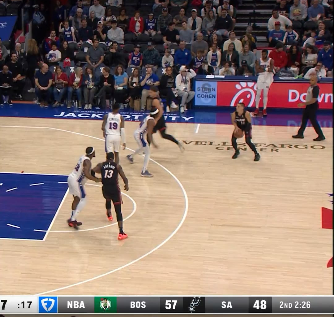 Tyler Herro's Shake-&-Bake Lands on #10 For Top 10 Handles of the 2024-25 NBA Season