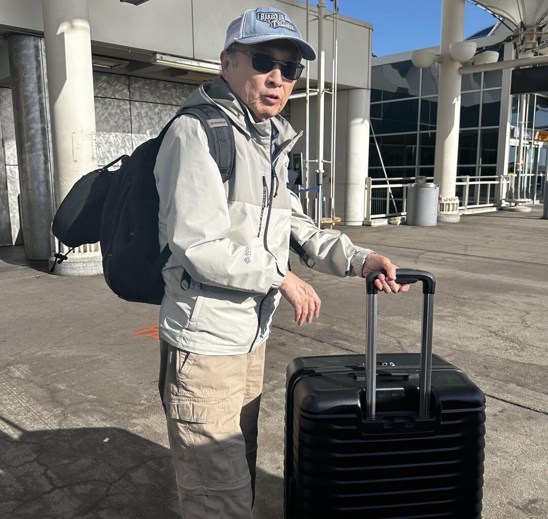 Nugg dad will be back next week! On his way to London and Madrid! He got the neck pillow but it’s not the tempur pedic one!