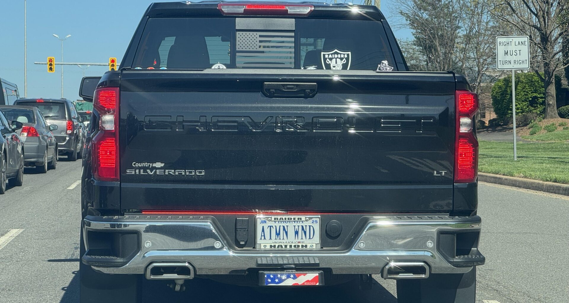 Happy Thursday and remember the Autumn Wind blows through us all