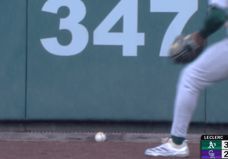 Was this ball stuck, or did Andujar just not play it?