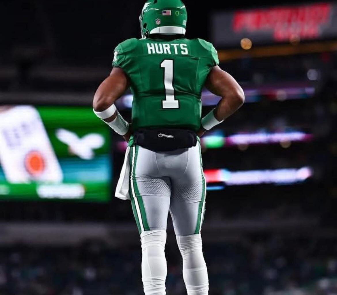 So happy to have Jalen 🦅💚