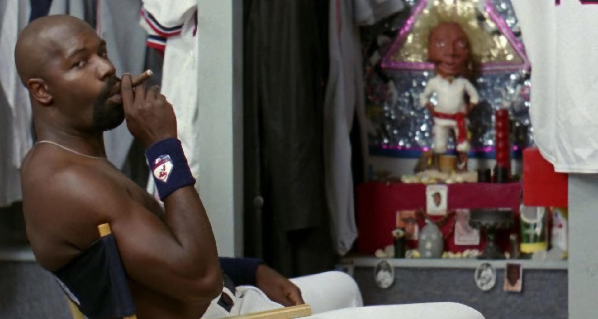 Everyone stop in and offer Jobu some rum to help Joc get a hit tonight