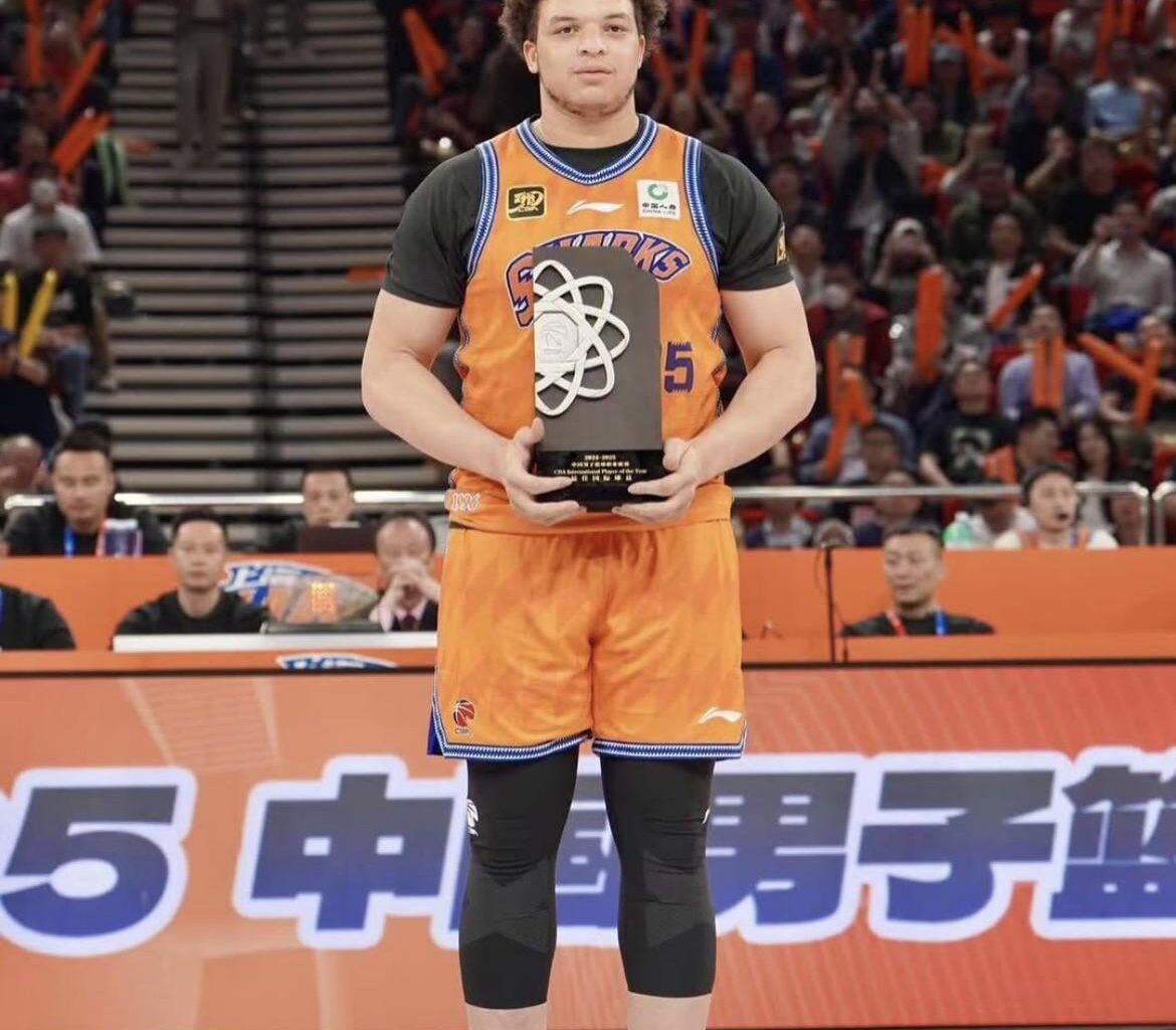 Kenny Lofton Jr won the CBA International MVP this season!