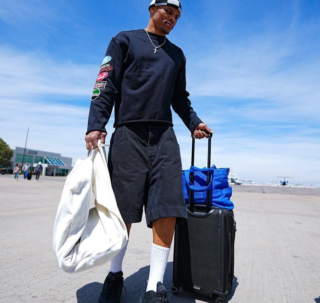 Headed to LA for Game 3🏀🏔️