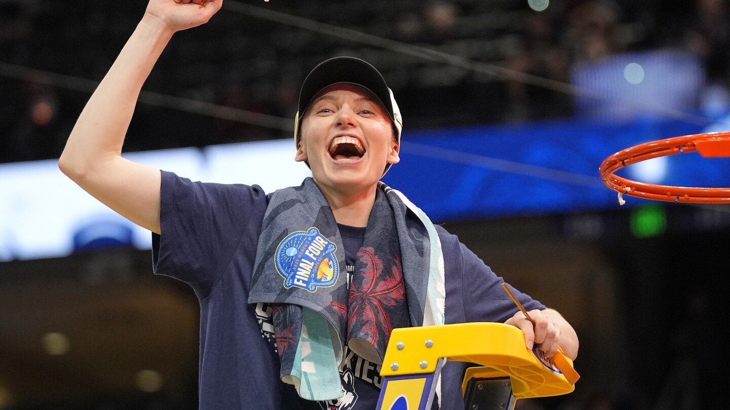 WNBA salaries still an issue with Paige Bueckers set to earn about what Caitlin Clark did