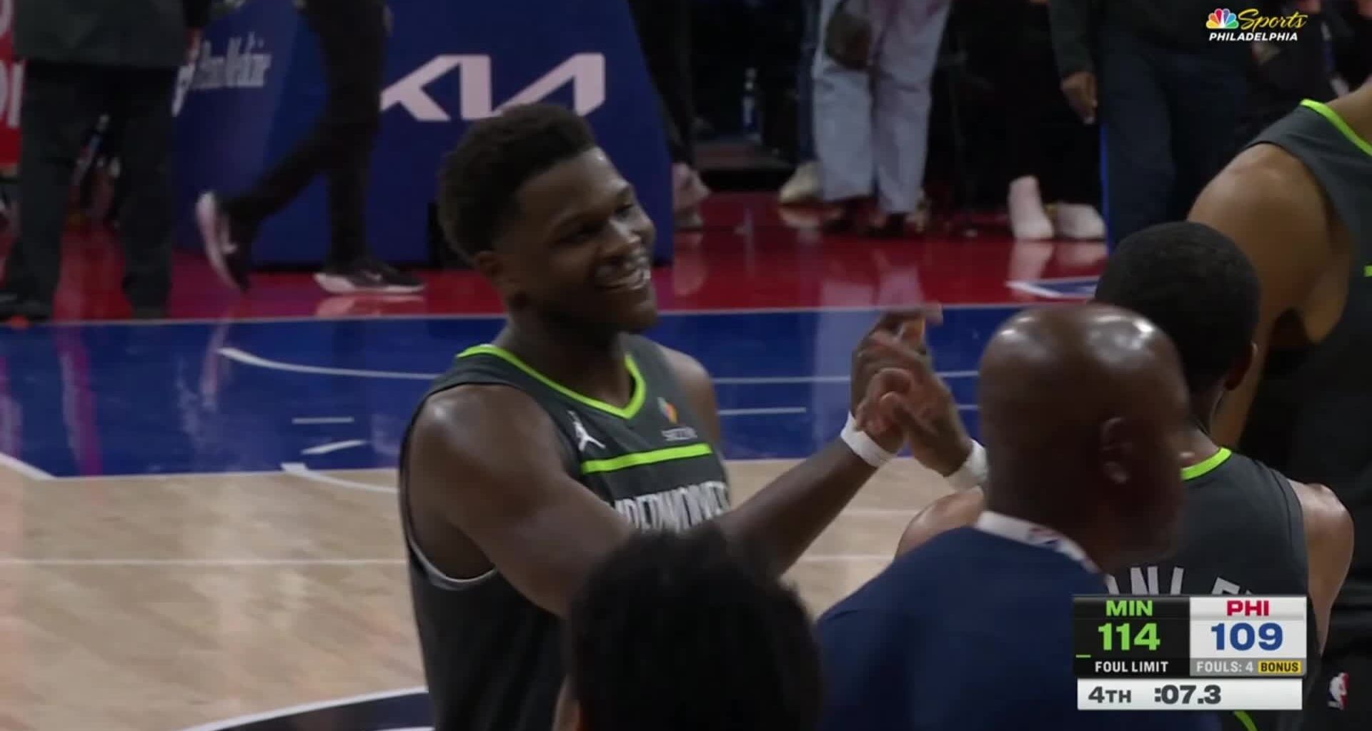 [Highlight] Anthony Edwards drains the game-winning 3!