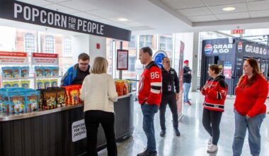 [Kasan Feature]_Popcorn with a Cause: Popcorn for the People gives dignity of work to those with disabilities (selling popcorn at the Rock)