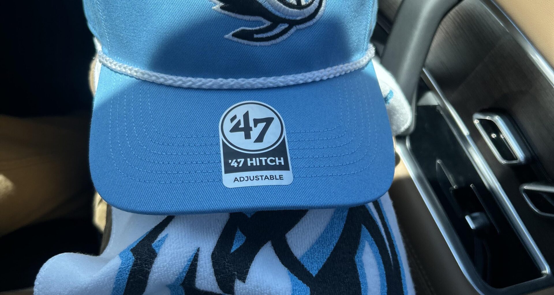My favorite pick up of the day! LFG 🦣💙🏒
