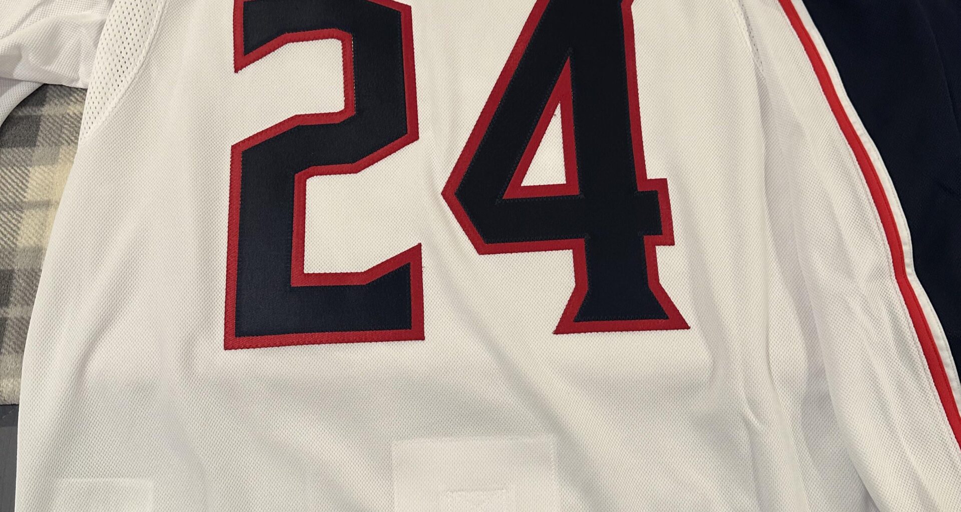 My new “Fanatics” jersey came in today :’)