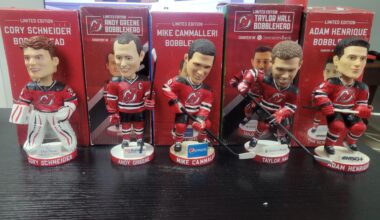 Selling Some bobbleheads. [Bloomfield]