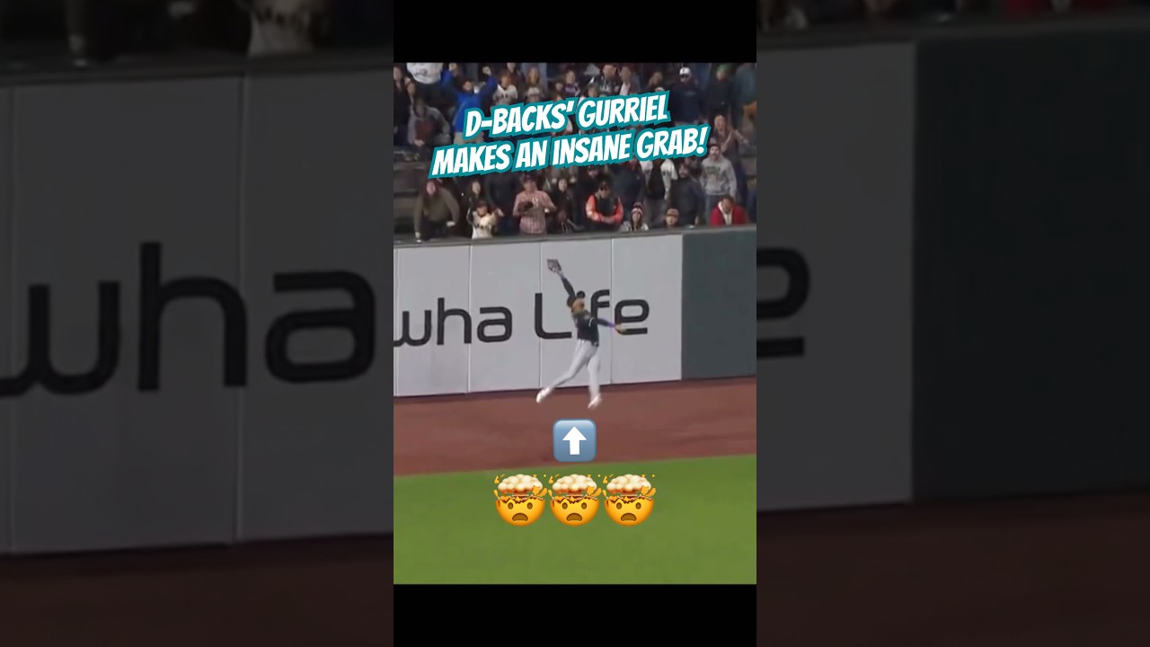 D-Backs’ Gurriel makes a IMPOSSIBLE CATCH!!! #mlb #dbacks #sctop10 #viralshorts
