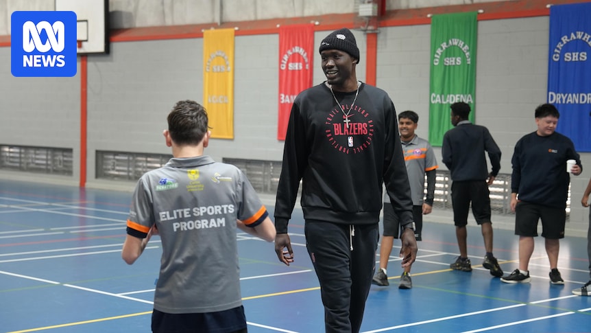 NBA and Australian Boomers star Duop Reath returns to Perth school where basketball journey began