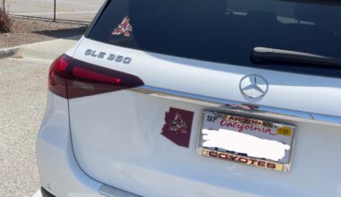 Flexing on the Kings and Ducks fans in SoCal