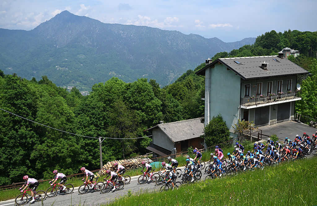 SESTRIERE VIALATTEA ITALY MAY 31 A general view of Isaac Del Toro of Mexico and Team UAE Team Emirates XRG Pink Leader Jersey Lorenzo Fortunato of Italy and Team XDS Astana Blue Mountain Jersey Egan Bernal of Colombia and Team INEOS Grenadiers and the peloton compete climbing to the Colle del Lys 1302m during the 108th Giro dItalia 2025 Stage 20 a 2053km stage from Verres to Sestriere Vialattea 2036m UCIWT on May 31 2025 in Sestriere Vialattea Italy Photo by Dario BelingheriGetty Images