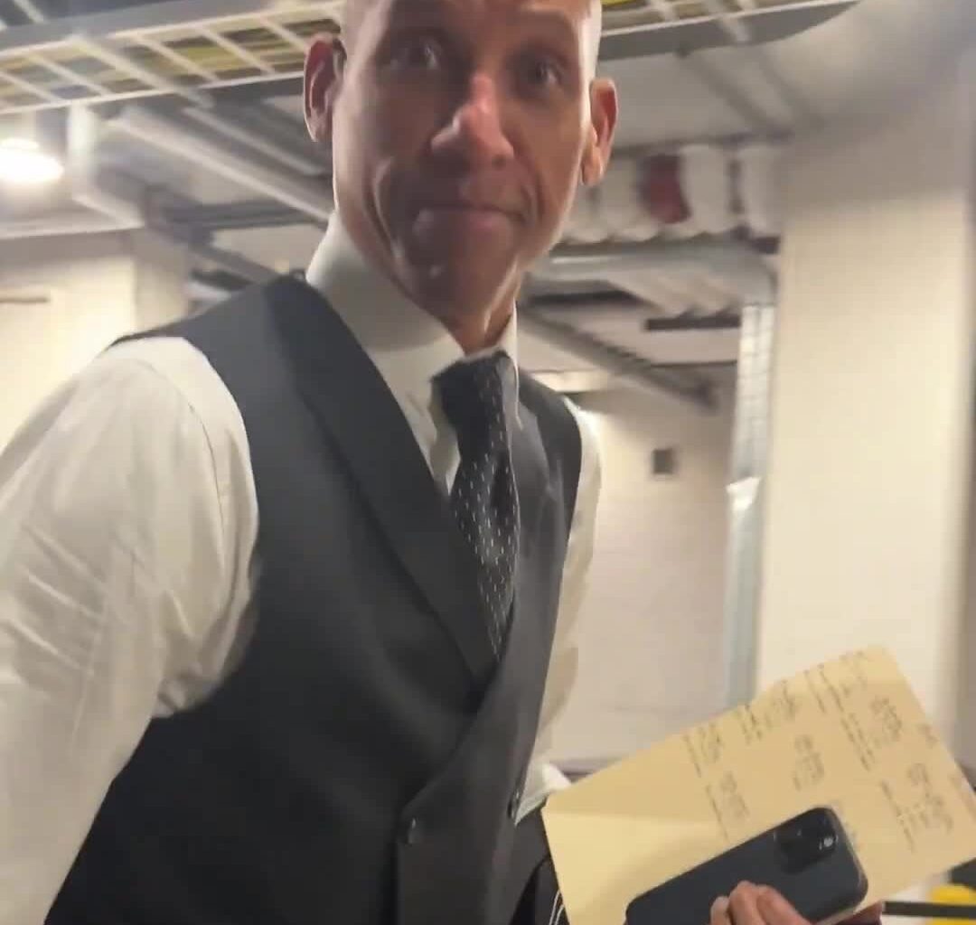 [NBA on TNT] Reggie Miller: "Dressed in All Black.... You know what time it is!"