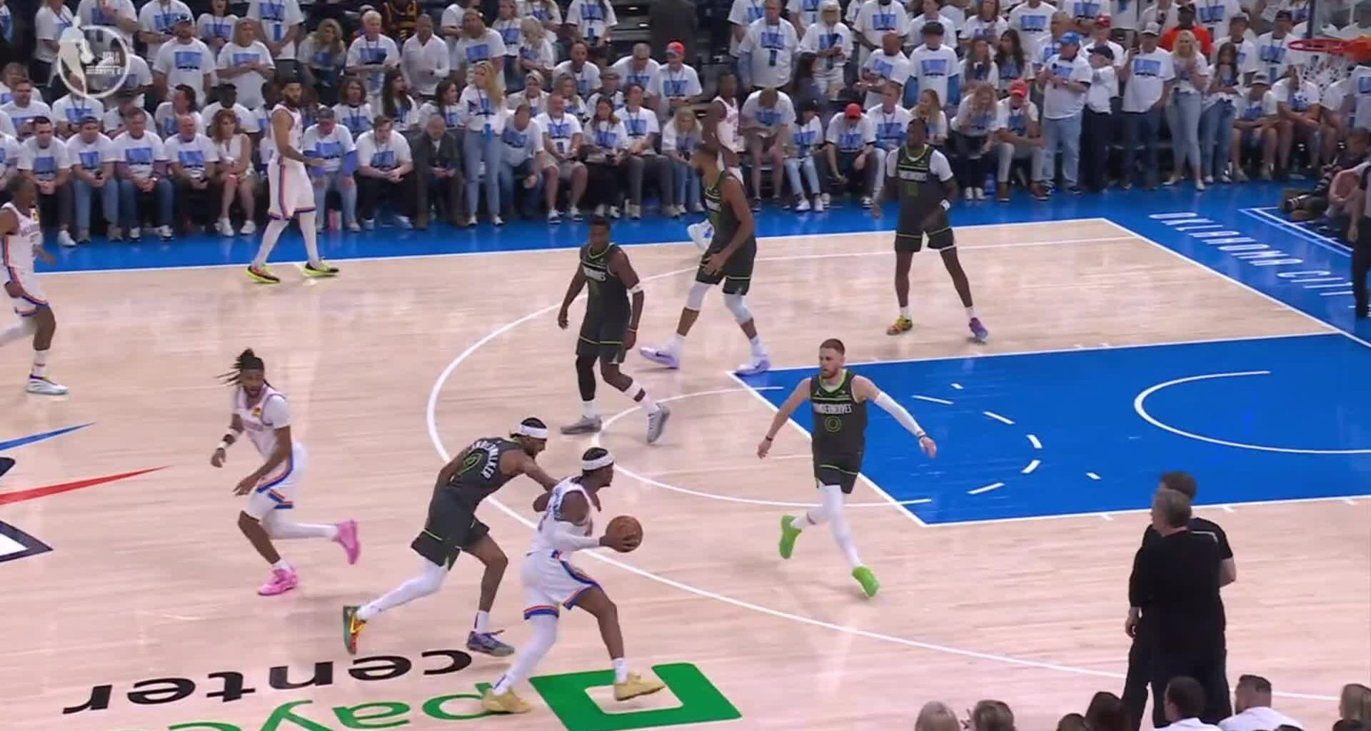 [Highlight] Shai Gilgeous-Alexander falls to the floor and Nickeli Alexander-Walker gets called for the foul (with replays).
The Timberwolves challenge was successful, no foul upon review.