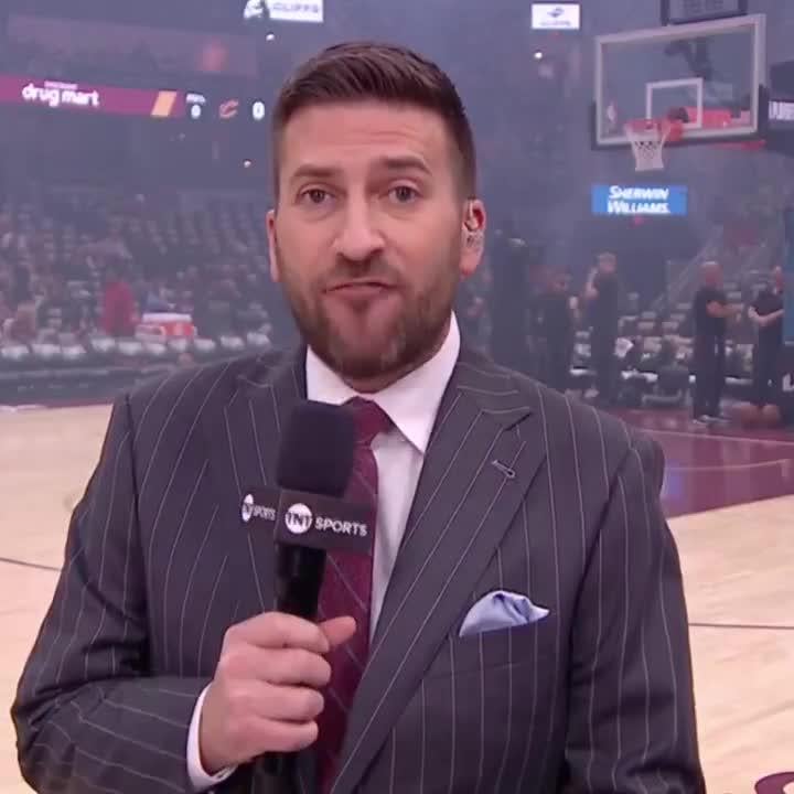 Max Strus texted his teammates before Game 5: “If you don’t believe, don’t show up to work.” He finished the game 0/9