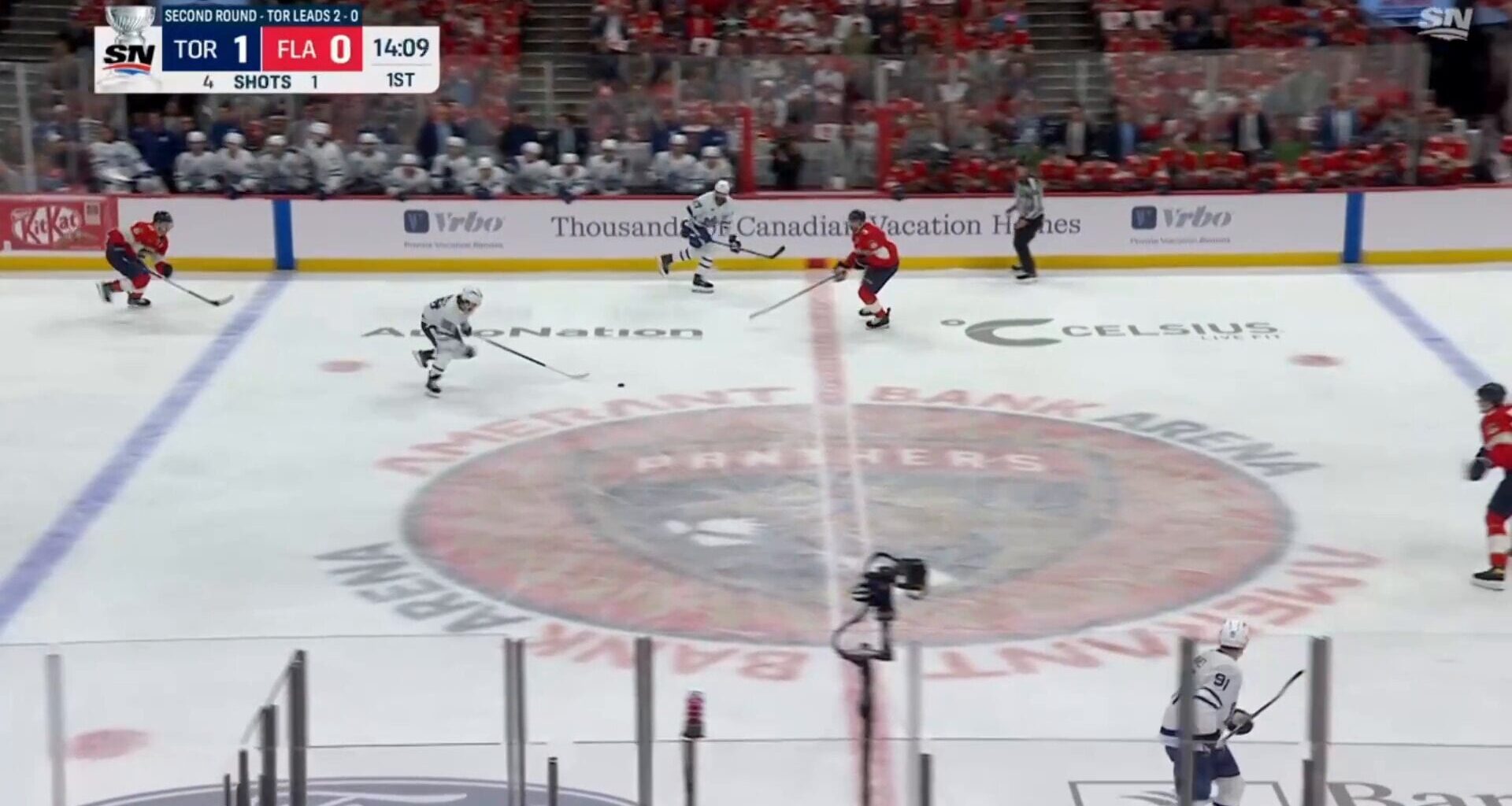 Tavares Scores on the Wraparound to make it 2-0