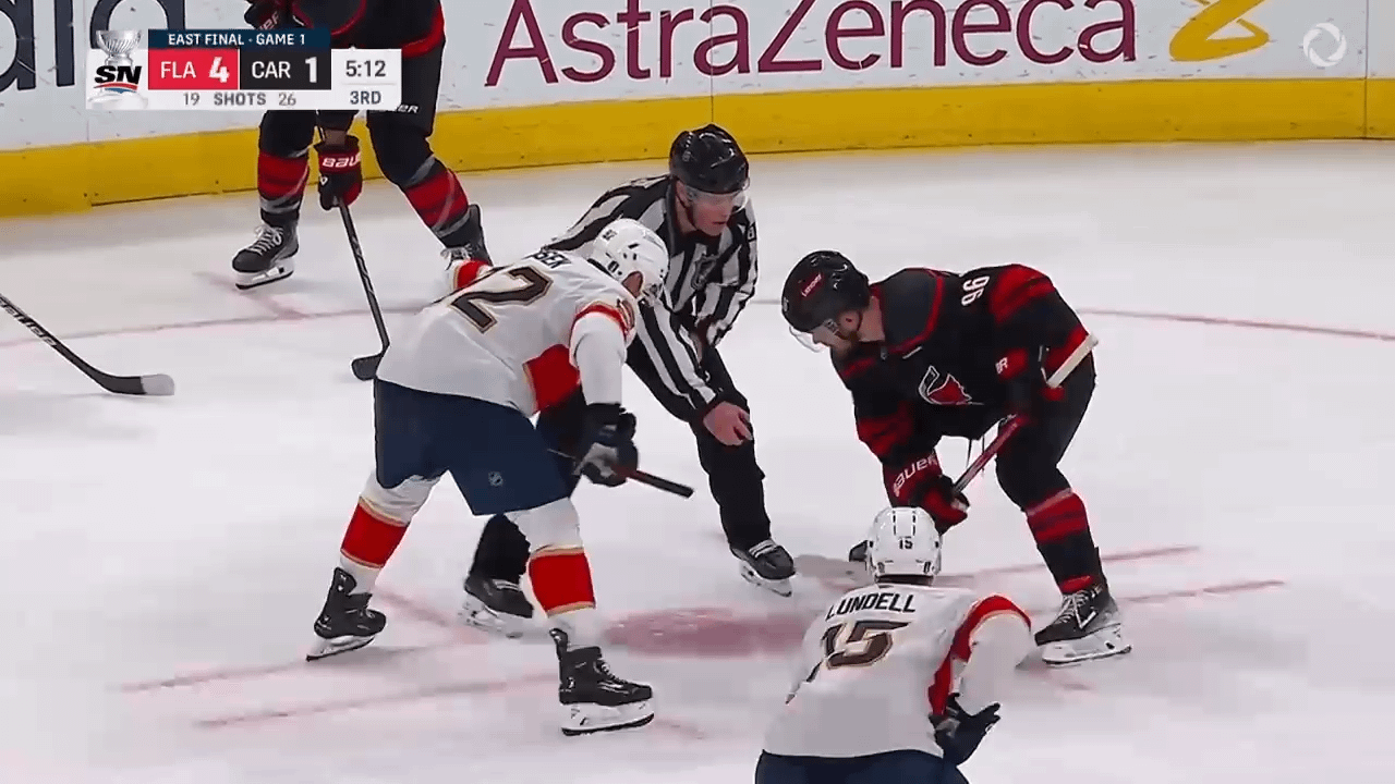 [FLA (5)-1 CAR] Nosek finds Luostarinen in front to extend the lead further