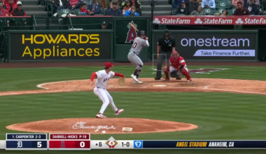 Kerry Carpenter smokes a 3-run Homer to center field