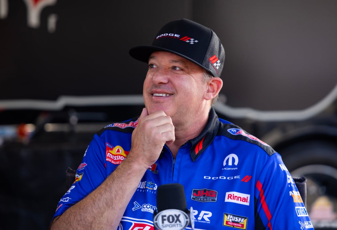 Racing legend Tony Stewart suggests NASCAR fans 'not smart' in wild rant? Sort of