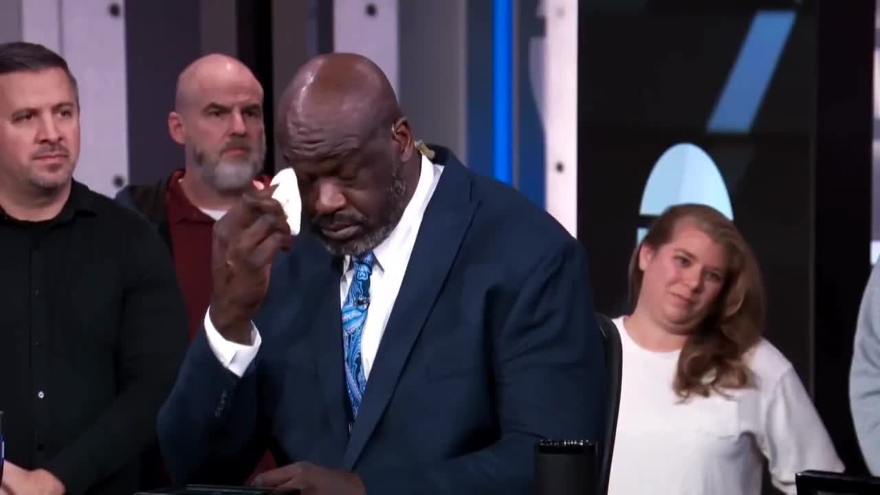 Ernie Johnson as 'Inside the NBA' comes to an end: "This is the greatest family in TV history, right here"