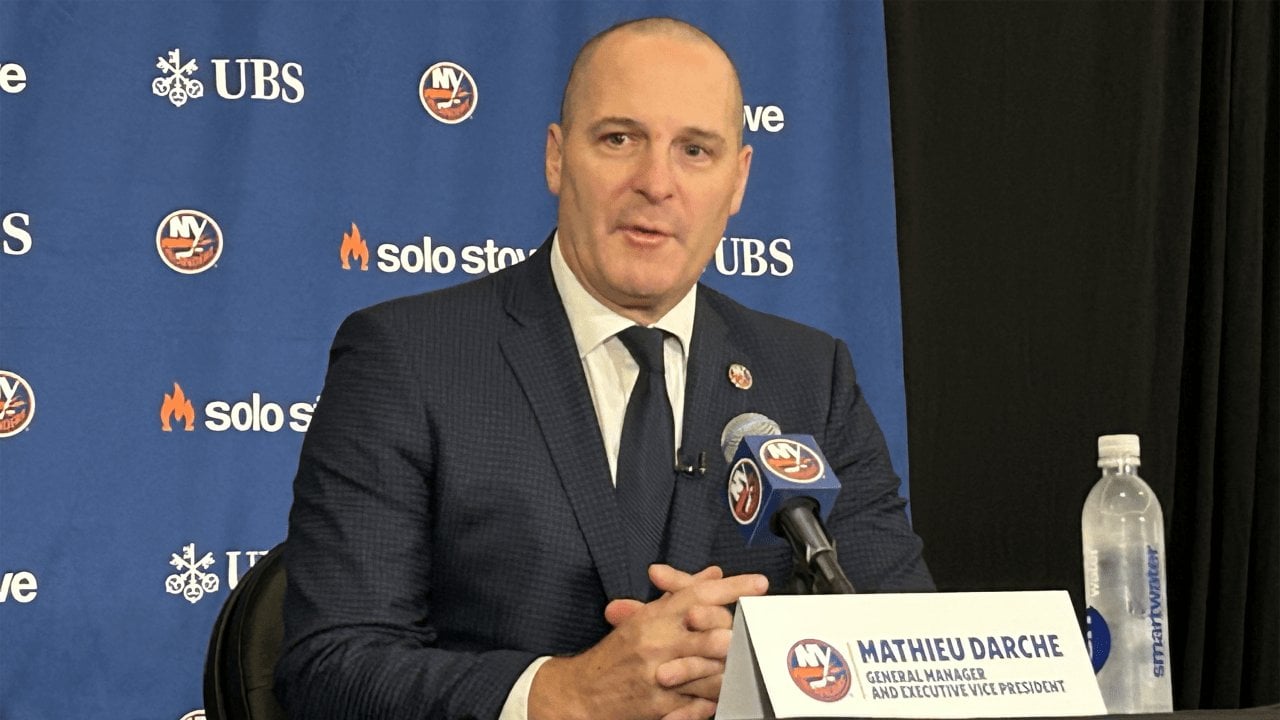 Roy will remain Islanders coach, new GM Darche says | NHL.com