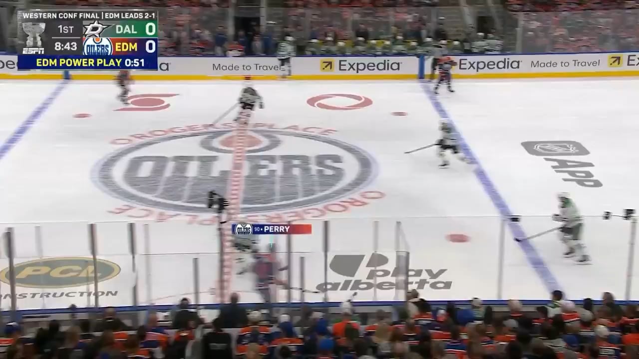 [DAL 0 EDM 1] Draisaitl on the power play gets Edmonton the lead