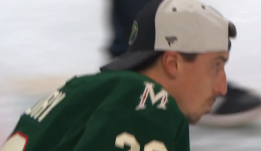Marc-Andre Fleury salutes the crowd as he leaves the ice for the final time in his NHL career 🫡