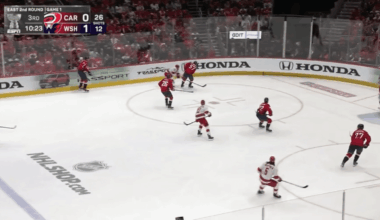 Logan Stankoven scores to tie the game at 1