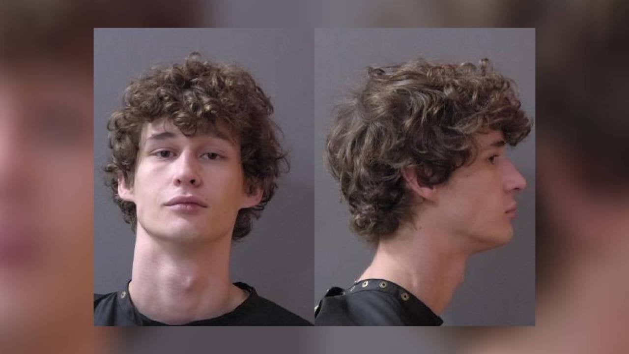 Docs: Pacers fan charged after stabbing 2 Knicks fans at Carmel brewery